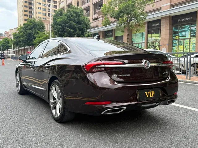 Buick LaCrosse — Фото автомобиля 4