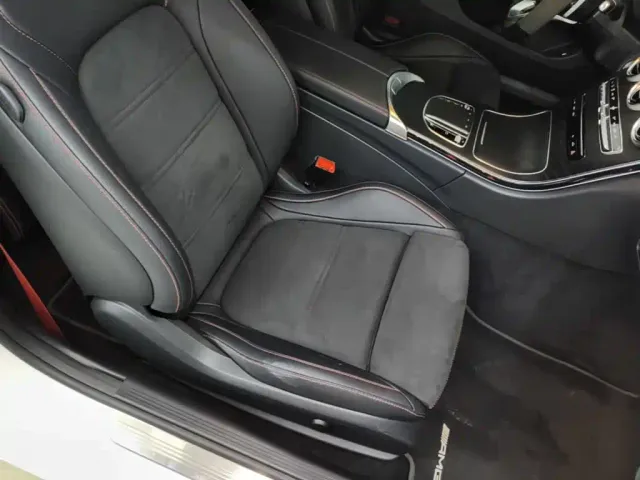 Mercedes-Benz C-Class — Фото автомобиля 24