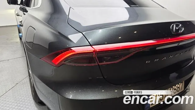 Hyundai Grandeur New — Фото автомобиля 8