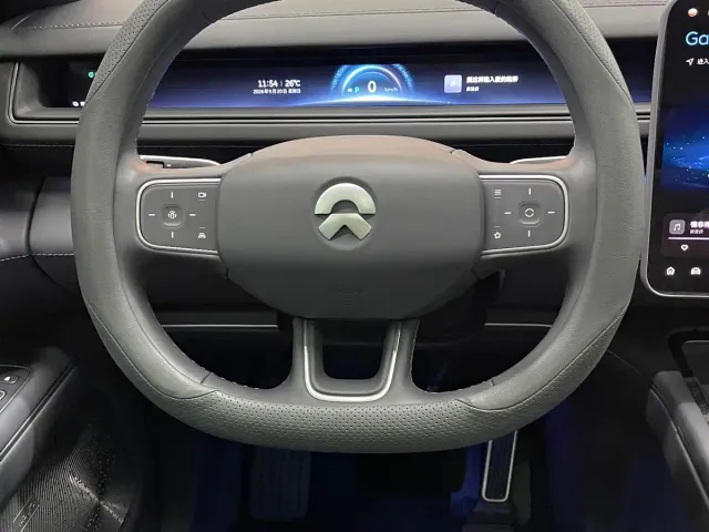 Nio ES8 — Фото автомобиля 15
