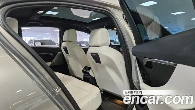 BMW 5 Series — Фото автомобиля 18