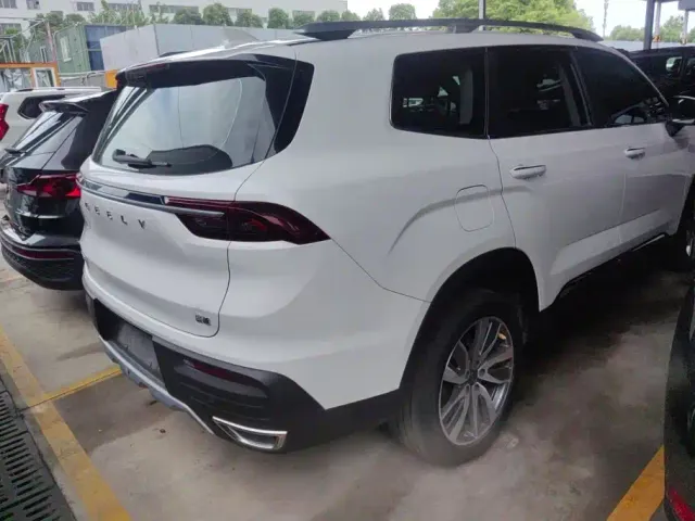 Geely Haoyue — Фото автомобиля 3