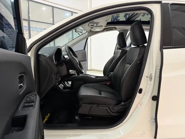 Honda Vezel 2020 1.5L CVT Elite — Фото автомобиля 9