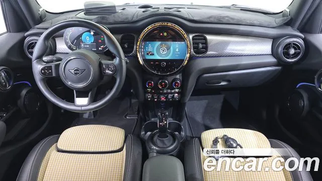MINI Cooper — Фото автомобиля 10