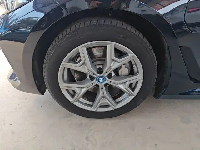 BMW i3 — Фото автомобиля 22