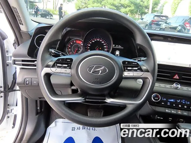 Hyundai Avante CN7 — Фото автомобиля 8