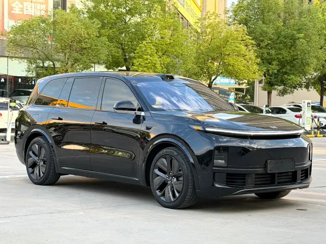 Li Auto L9 — Фото автомобиля 3