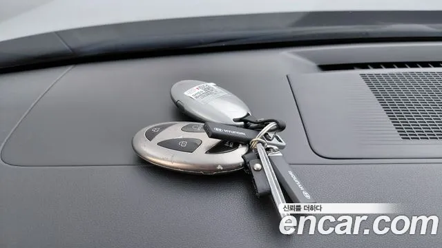 Hyundai Grandeur Grandeur (GN7) — Фото автомобиля 17