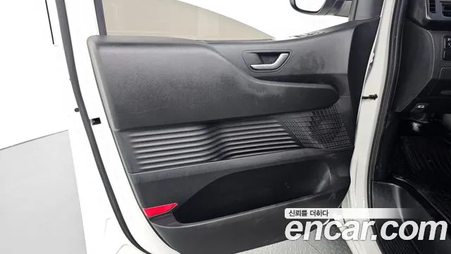 Hyundai Staria Staria Карго 5 мест — Фото автомобиля 24