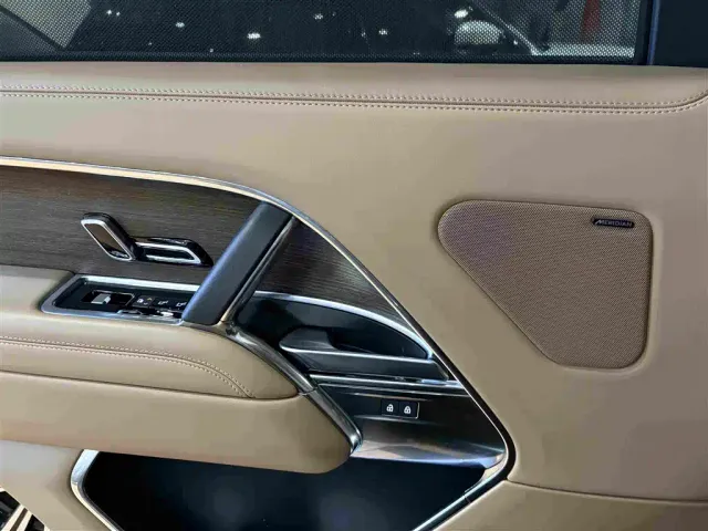 Land Rover Range Rover — Фото автомобиля 13