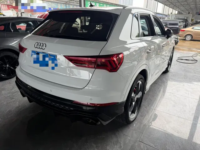 Audi Q3 — Фото автомобиля 12