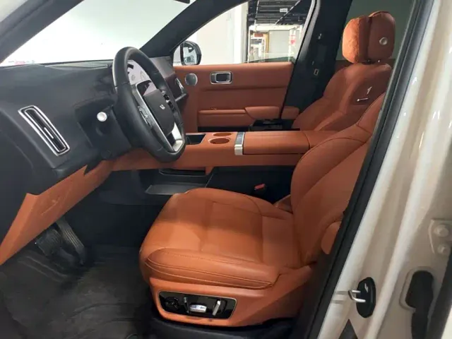 Li Auto L7 — Фото автомобиля 14