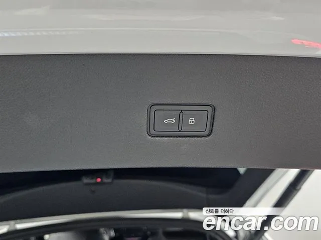 Audi Q8 50 TDI quattro Premium — Фото автомобиля 20