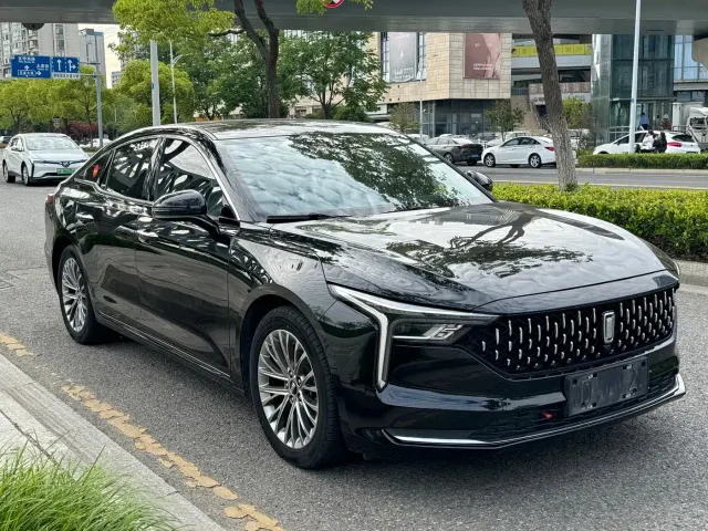 Bestune B70 — Фото автомобиля 3