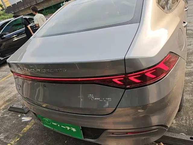 BYD Qin PLUS — Фото автомобиля 5