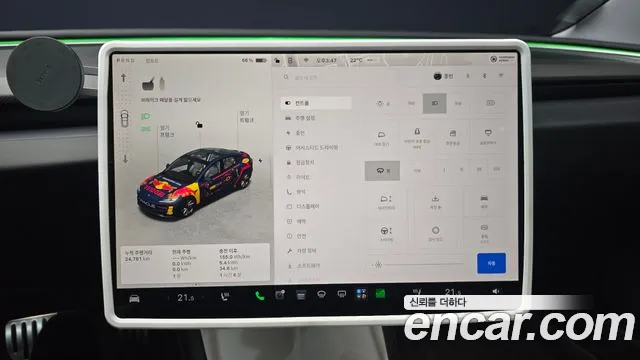Tesla Model 3 — Фото автомобиля 16
