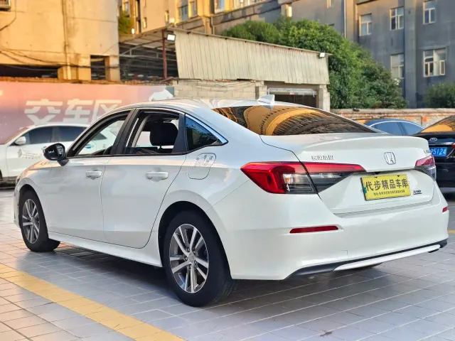 Honda Civic — Фото автомобиля 19