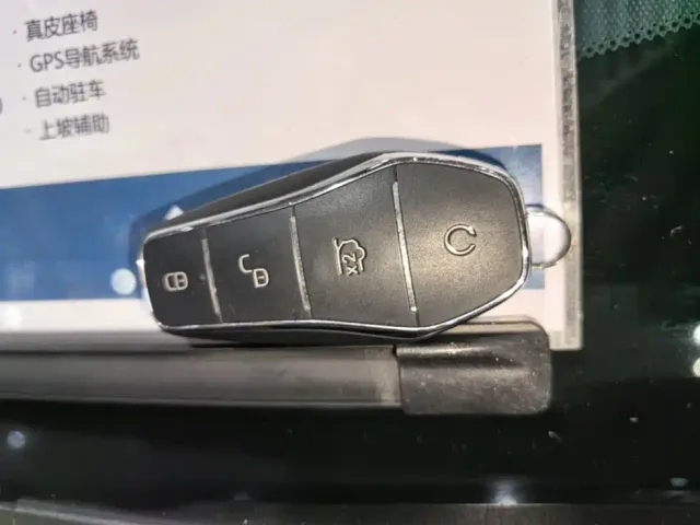 BYD Dolphin — Фото автомобиля 8