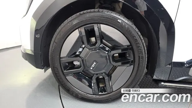 Kia EV9 — Фото автомобиля 5
