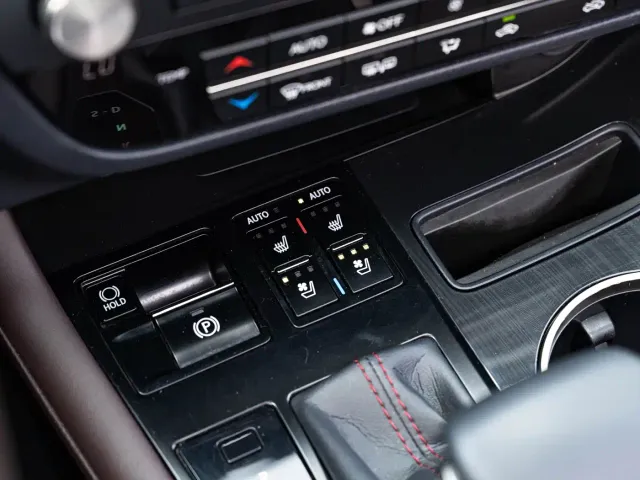Lexus RX — Фото автомобиля 22