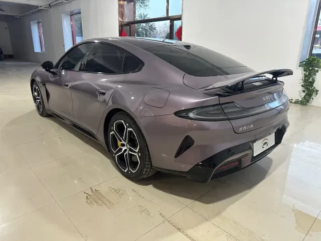 Xiaomi SU7 — Фото автомобиля 5