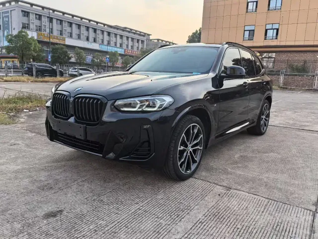 Фотография автомобиля — BMW X3