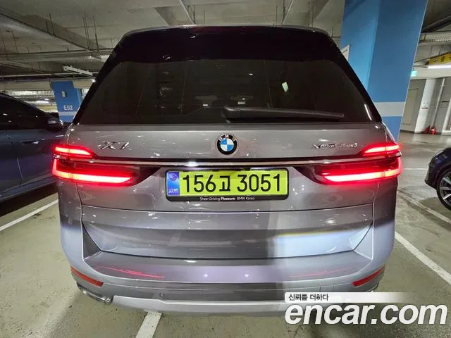 BMW X7 — Фото автомобиля 4