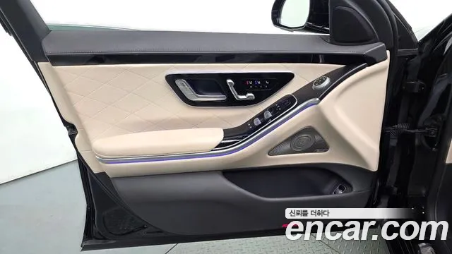 Mercedes-Benz S-Class — Фото автомобиля 21