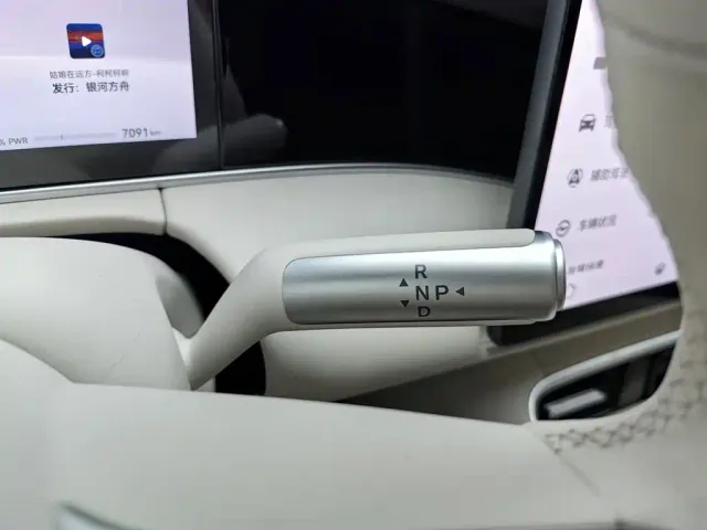 Shangjie Z7T — Фото автомобиля 13