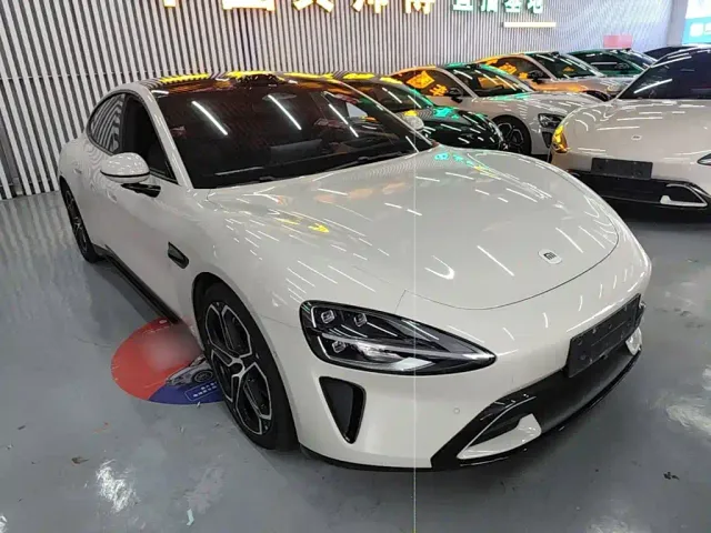 Xiaomi SU7 — Фото автомобиля 3