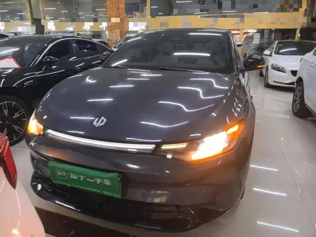 Leapmotor C01 — Фото автомобиля 2