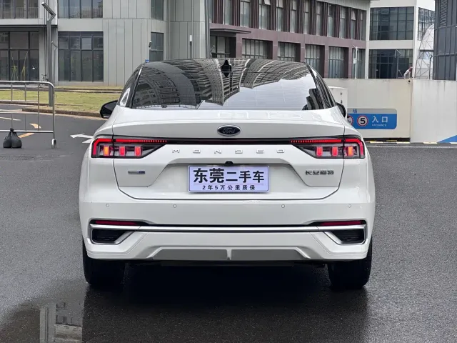 Ford Mondeo — Фото автомобиля 5