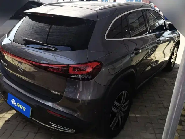 Mercedes-Benz EQA — Фото автомобиля 3