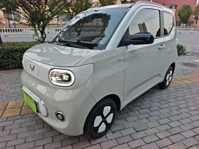 Фотография автомобиля — Wuling Hongguang Mini EV
