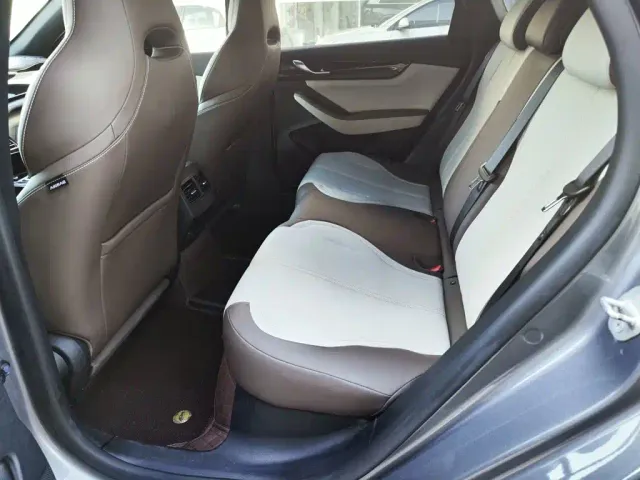 BYD Qin PLUS — Фото автомобиля 16