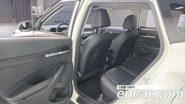 Kia Seltos — Фото автомобиля 11