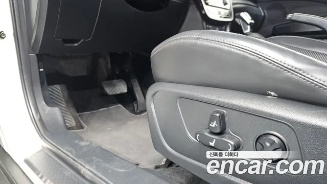 KG_Mobility_Ssangyong TIBOLI Very New Tivoli Бензин 1.5 2WD — Фото автомобиля 30