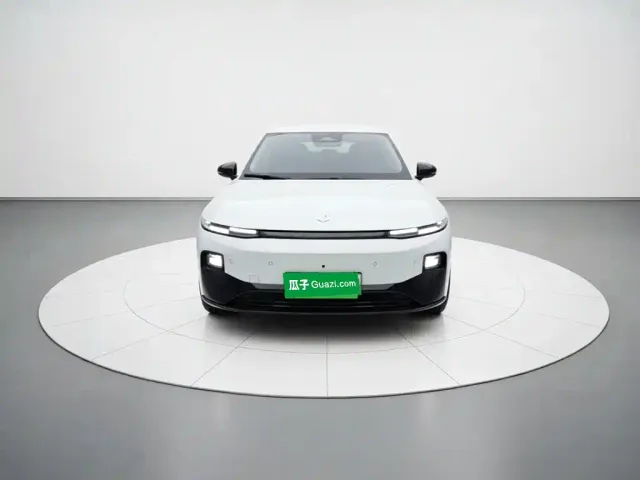 Leapmotor B01 — Фото автомобиля 2