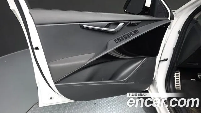 Kia Niro The All New Niro Signature — Фото автомобиля 22