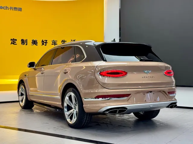 Bentley Bentayga — Фото автомобиля 5