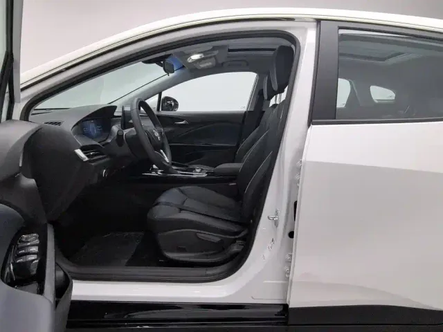 Buick Velite 6 — Фото автомобиля 10