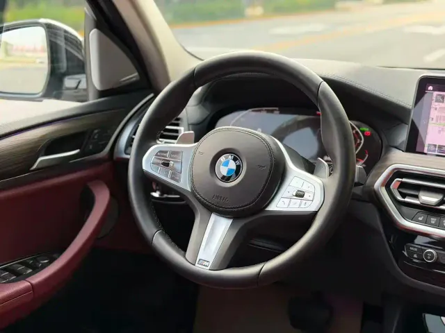 BMW X3 — Фото автомобиля 10
