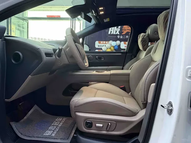 Li Auto i6 — Фото автомобиля 13