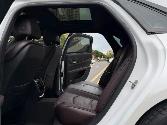 Cadillac CT6 — Фото автомобиля 23