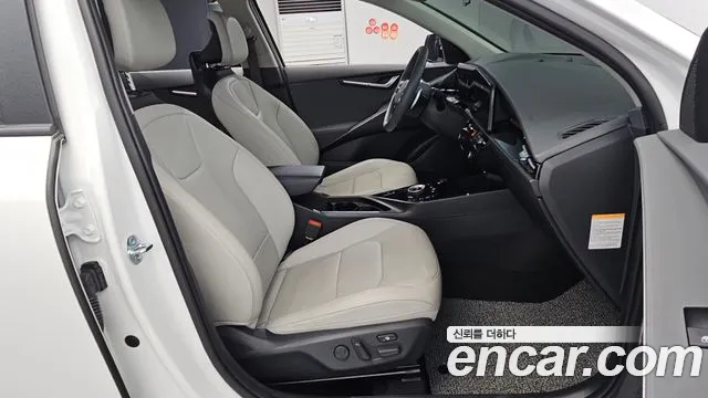 Kia Niro The All New — Фото автомобиля 16