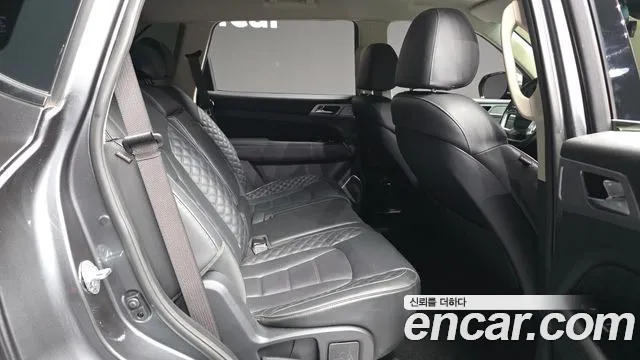 KG_Mobility_Ssangyong Rexton — Фото автомобиля 12
