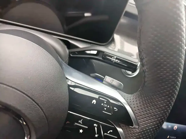 Mercedes-Benz C-Class — Фото автомобиля 11