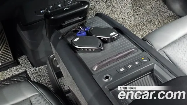 Kia EV9 — Фото автомобиля 8