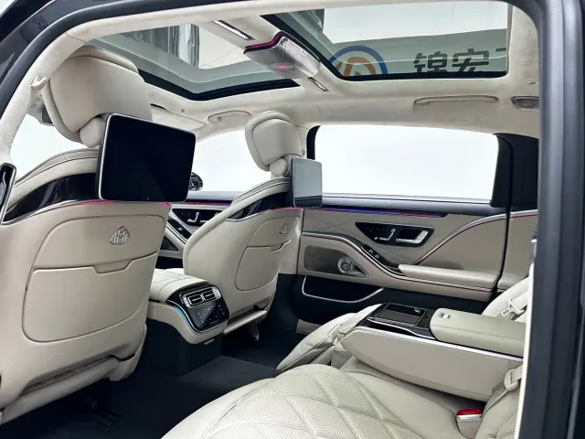 Mercedes-Benz Maybach S-Class — Фото автомобиля 15