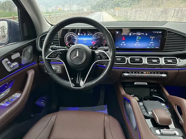 Mercedes-Benz GLE-Class — Фото автомобиля 10